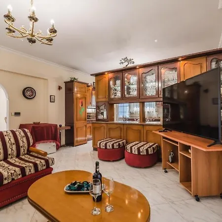 Casa Garden Apartment